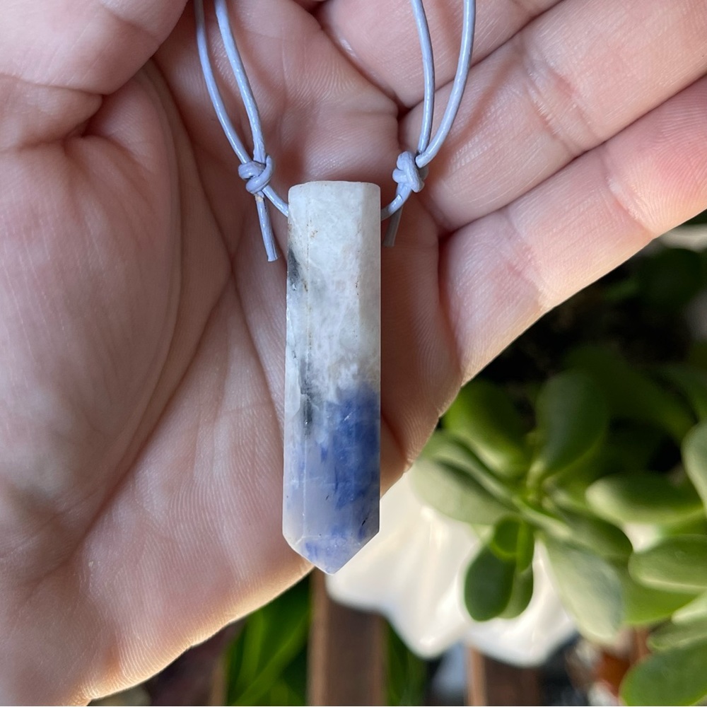 💜Fluorite Crystal Pendant on Leather Necklace💜